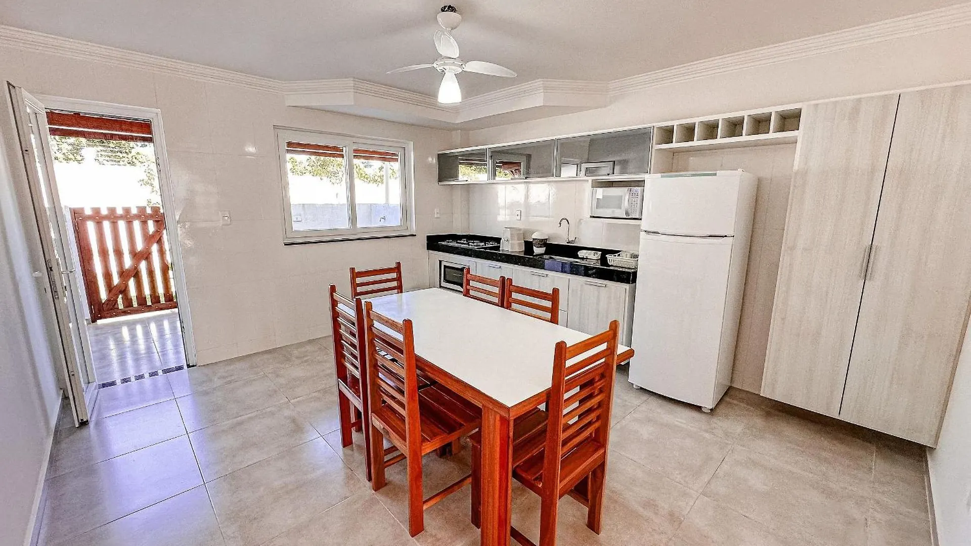 Casa Toda Climatizada Com 2 Suites, Gourmet Privativo E Internet 300Mbps No Residencial Monte Das Oliveiras Em Arraial D'Ajuda , Condominio Com Piscinas, Sauna E Portaria 24Hrs. Porto Seguro 0*,  Brasilien