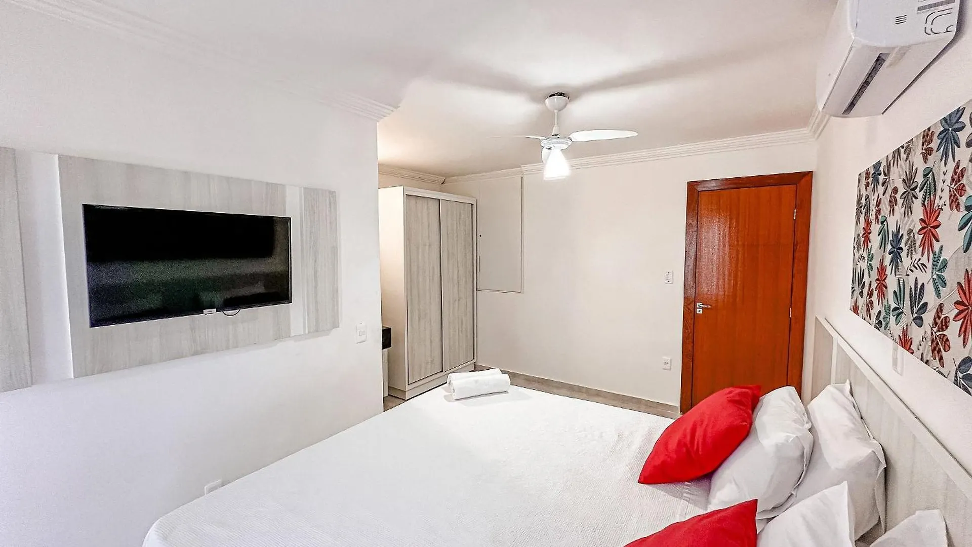 Holiday home Casa Toda Climatizada Com 2 Suites, Gourmet Privativo E Internet 300Mbps No Residencial Monte Das Oliveiras Em Arraial D'Ajuda , Condominio Com Piscinas, Sauna E Portaria 24Hrs. Porto Seguro Brazil